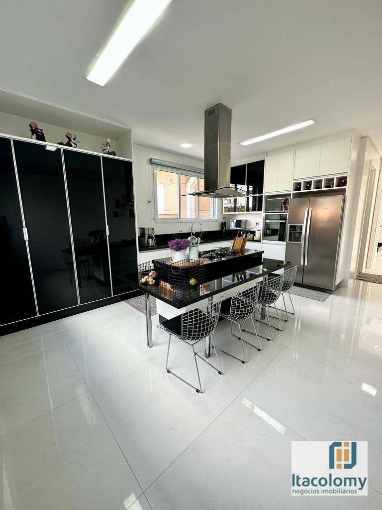 Casa de Condomínio à venda com 3 quartos, 400m² - Foto 5