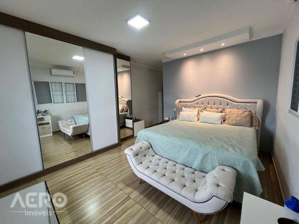 Casa à venda com 3 quartos, 260m² - Foto 28