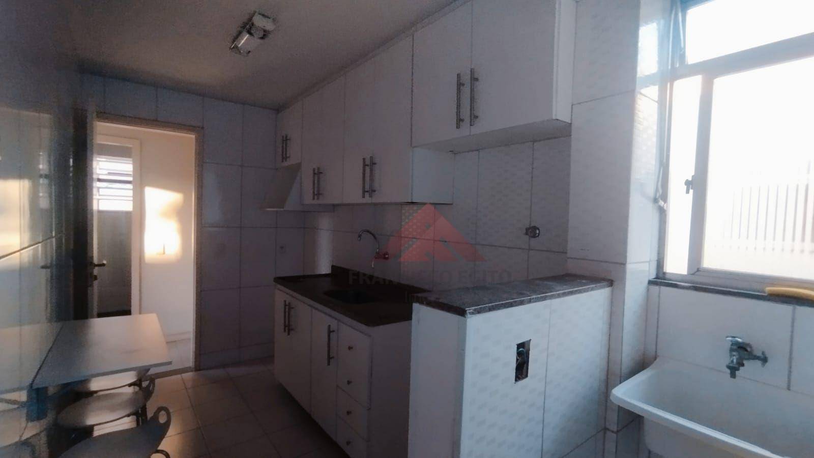Apartamento à venda com 2 quartos, 39m² - Foto 12