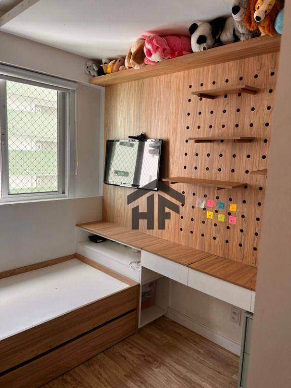 Apartamento à venda com 2 quartos, 70m² - Foto 15