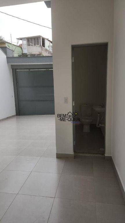 Sobrado à venda com 3 quartos, 220m² - Foto 31