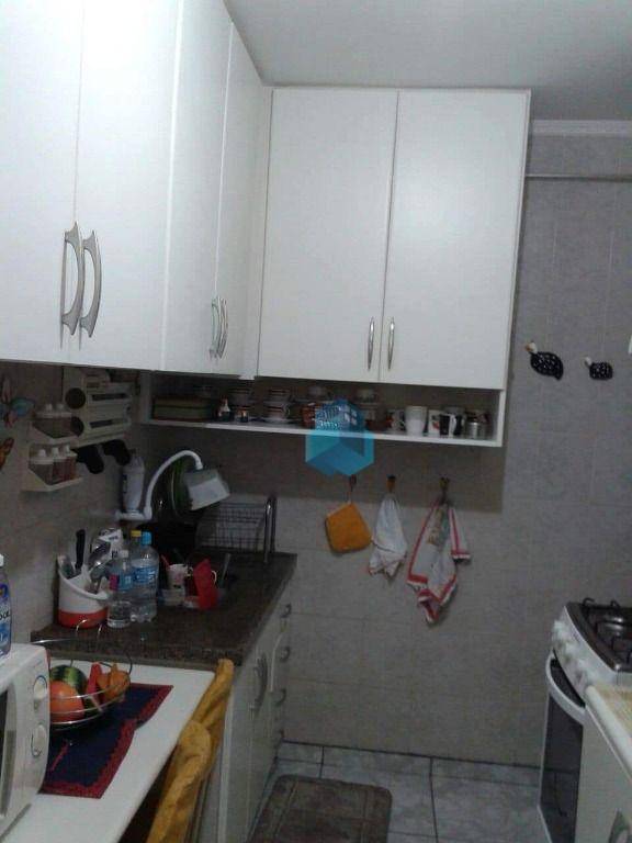 Apartamento à venda com 2 quartos, 55m² - Foto 11