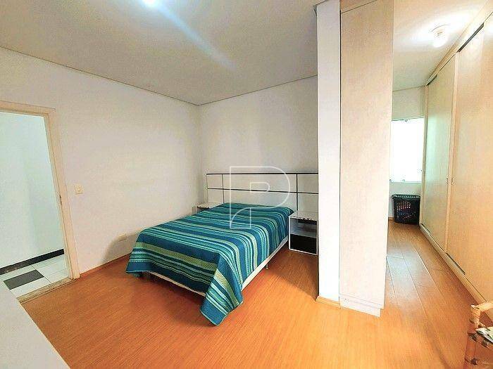 Casa de Condomínio à venda com 3 quartos, 220m² - Foto 9