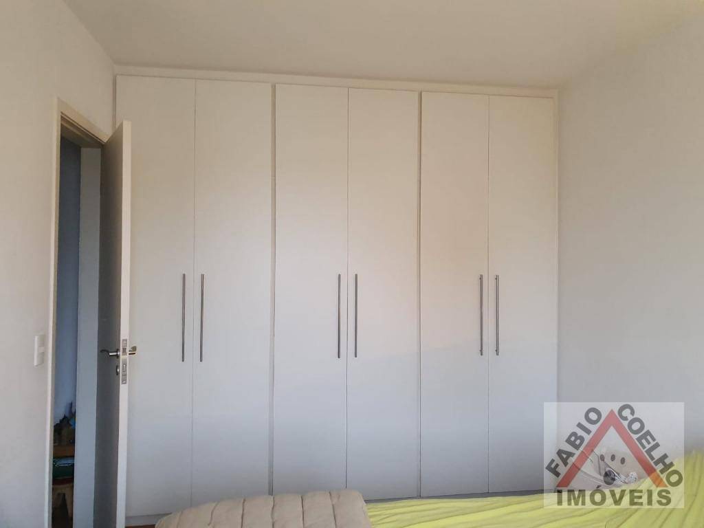 Apartamento à venda com 2 quartos, 61m² - Foto 4