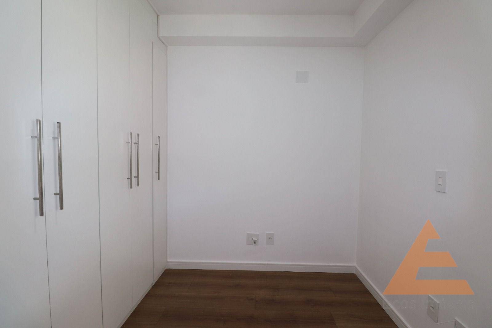 Apartamento para alugar com 2 quartos, 61m² - Foto 13