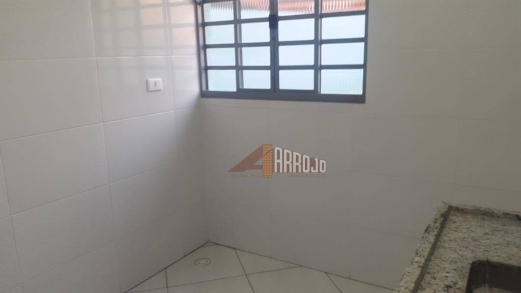 Casa à venda com 4 quartos, 120m² - Foto 27