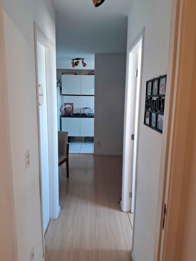 Apartamento à venda com 2 quartos, 41m² - Foto 2