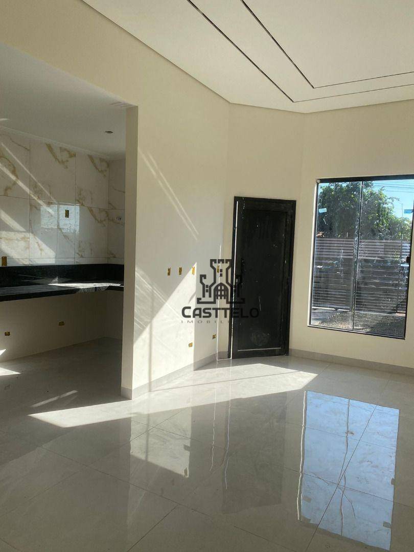 Casa à venda com 3 quartos, 83m² - Foto 2