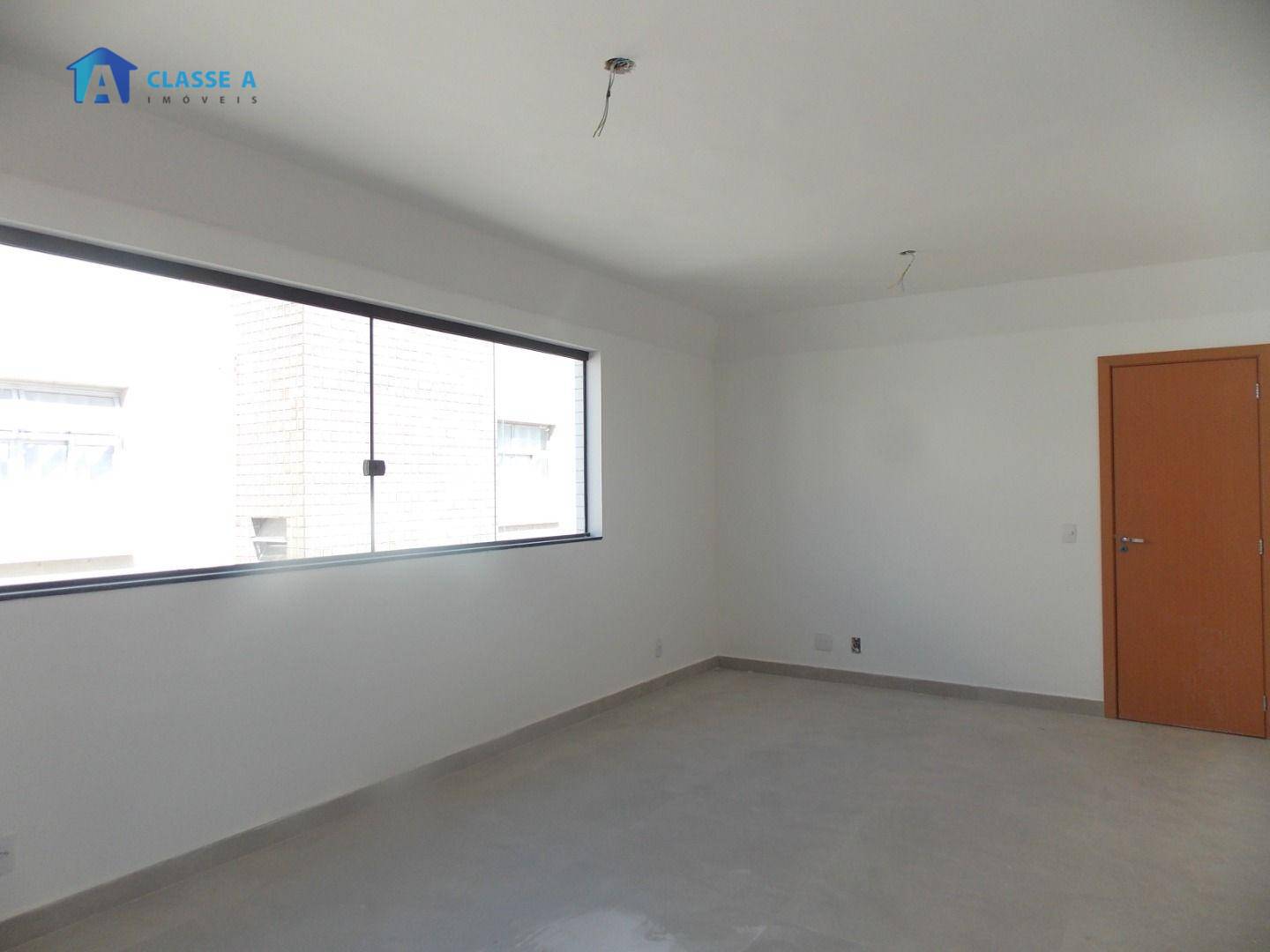 Apartamento à venda com 3 quartos, 92m² - Foto 1