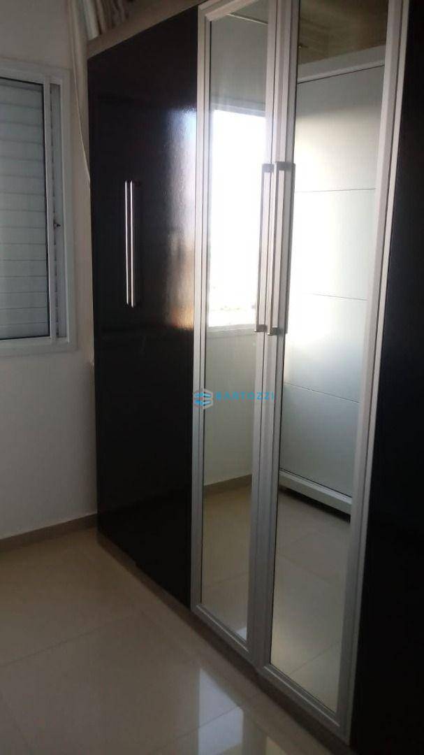 Apartamento à venda com 2 quartos, 54m² - Foto 11