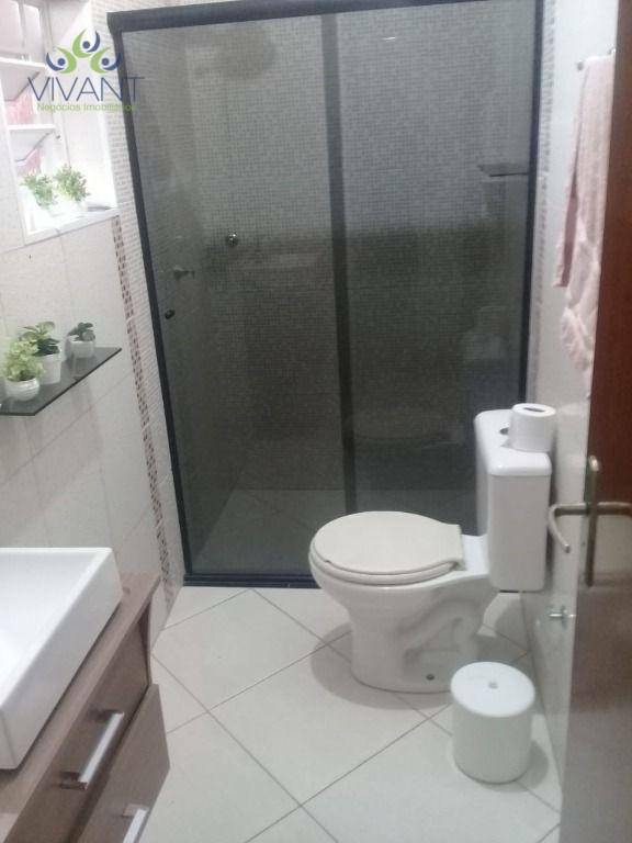 Casa à venda com 2 quartos, 80m² - Foto 13