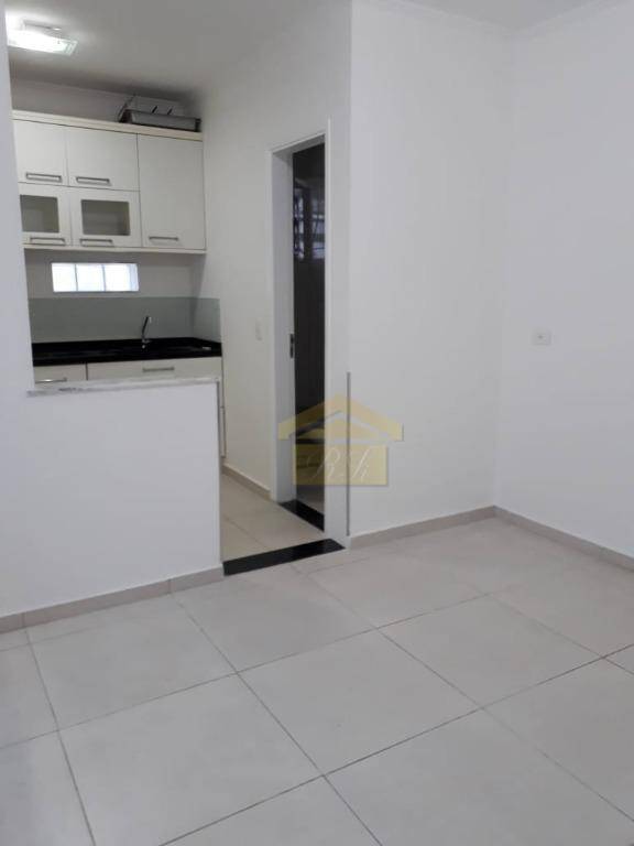 Casa à venda com 1 quarto, 32m² - Foto 2