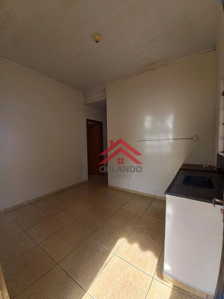 Casa à venda com 3 quartos, 90m² - Foto 4