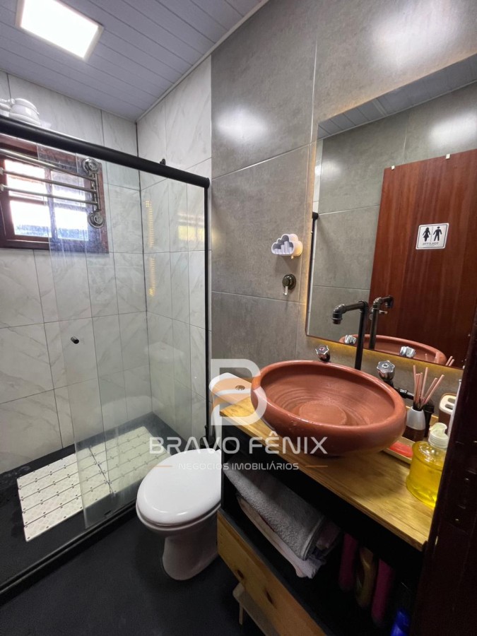 Casa para alugar com 4 quartos, 468m² - Foto 27