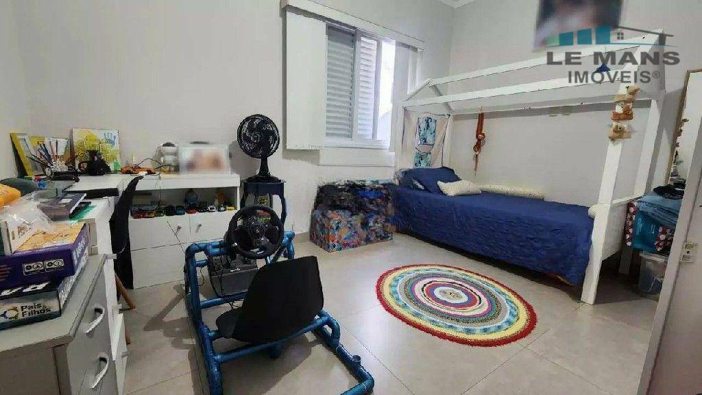 Casa de Condomínio à venda com 3 quartos, 220m² - Foto 5