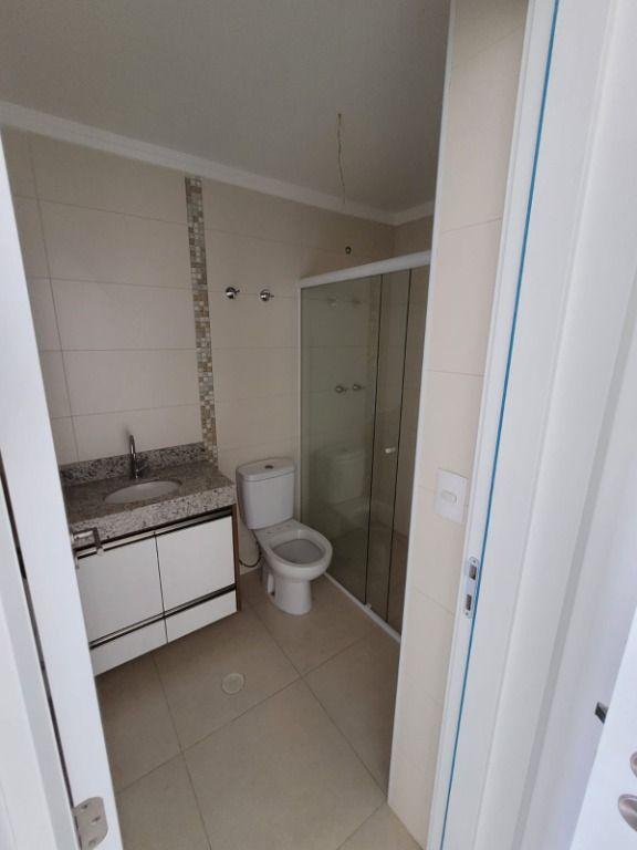 Apartamento para alugar com 2 quartos, 91m² - Foto 14