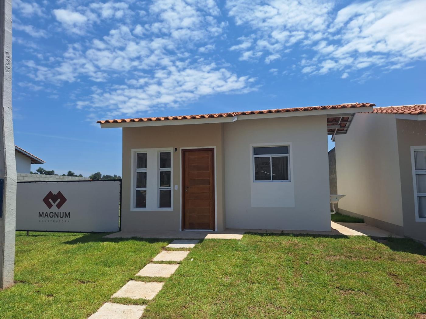 Casa de Condomínio para alugar com 2 quartos, 47m² - Foto 1