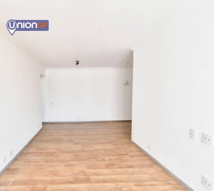 Apartamento à venda com 3 quartos, 107m² - Foto 3