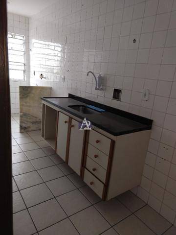 Apartamento à venda com 2 quartos, 58m² - Foto 5