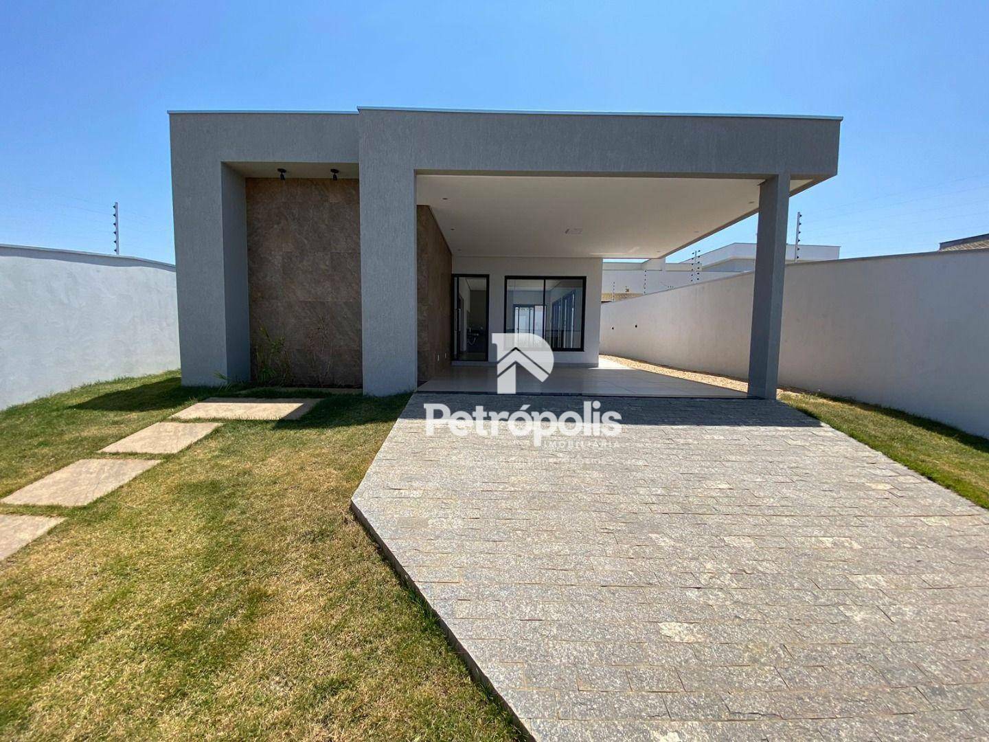 Casa à venda com 3 quartos, 138m² - Foto 1