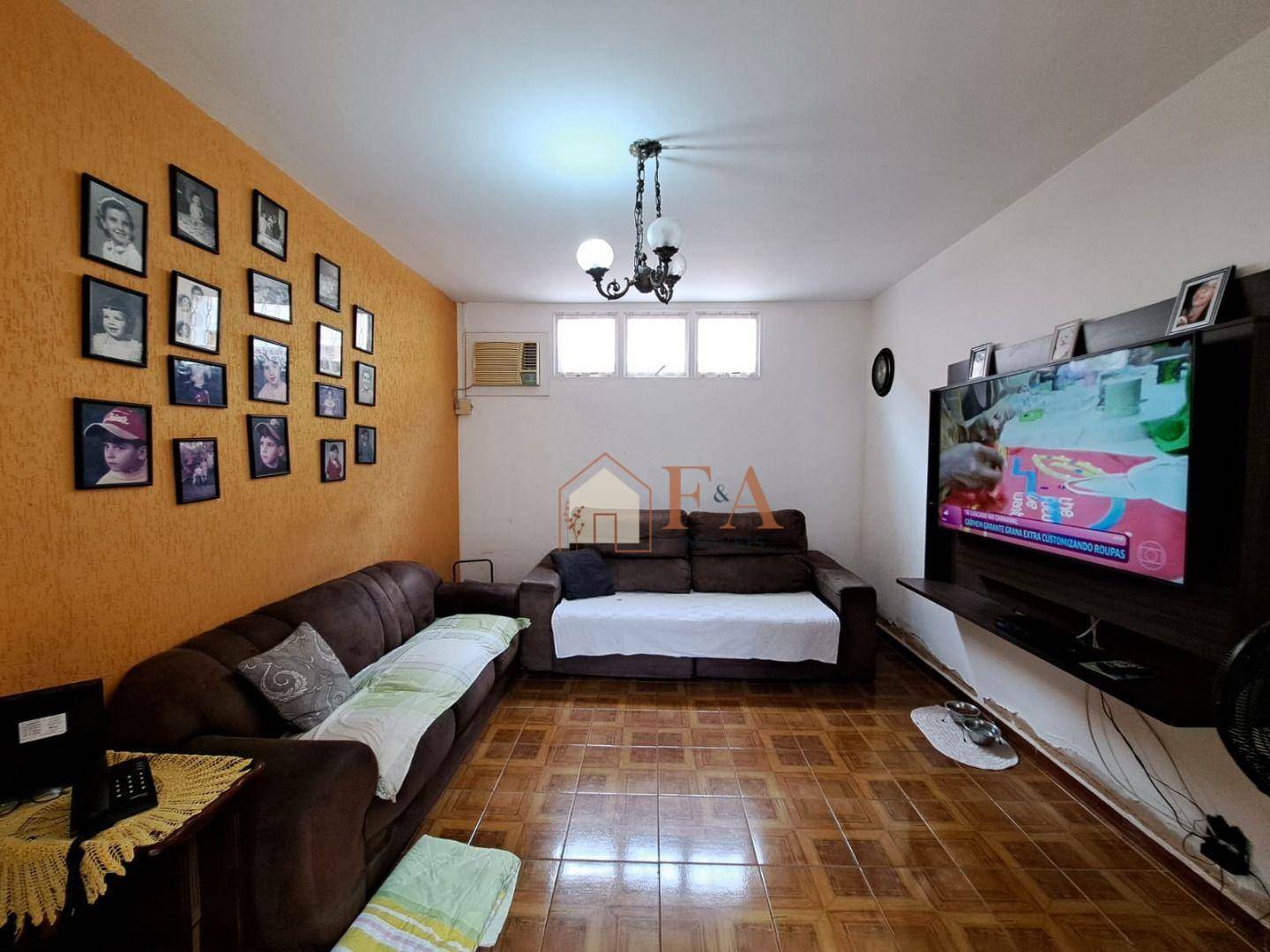 Casa à venda com 3 quartos, 250m² - Foto 10