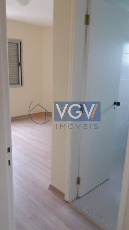 Apartamento à venda com 3 quartos, 70m² - Foto 11