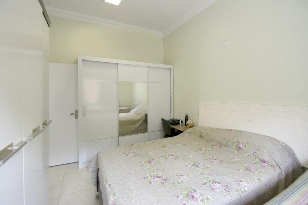 Casa de Condomínio à venda com 3 quartos, 1000m² - Foto 9