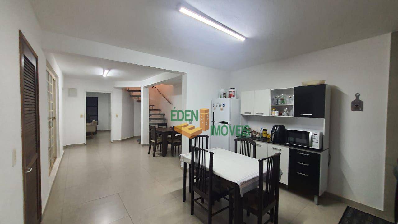 Casa à venda com 3 quartos, 160m² - Foto 8