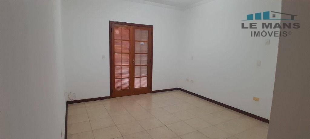 Casa de Condomínio à venda com 4 quartos, 248m² - Foto 30