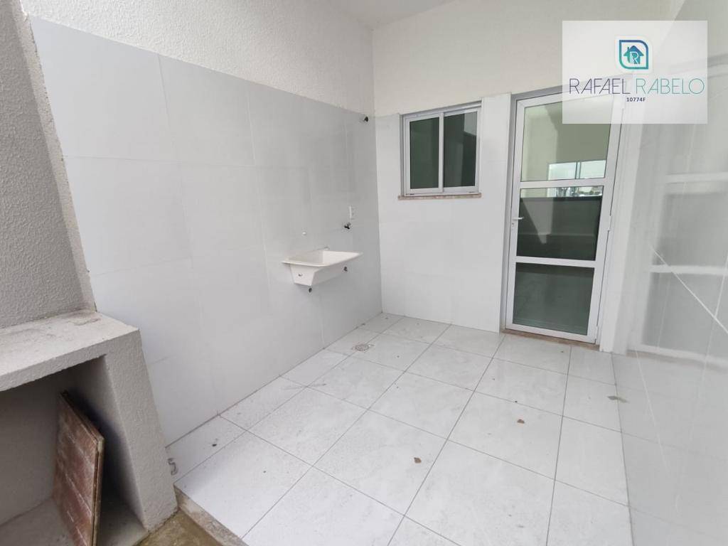 Casa à venda com 3 quartos, 97m² - Foto 11