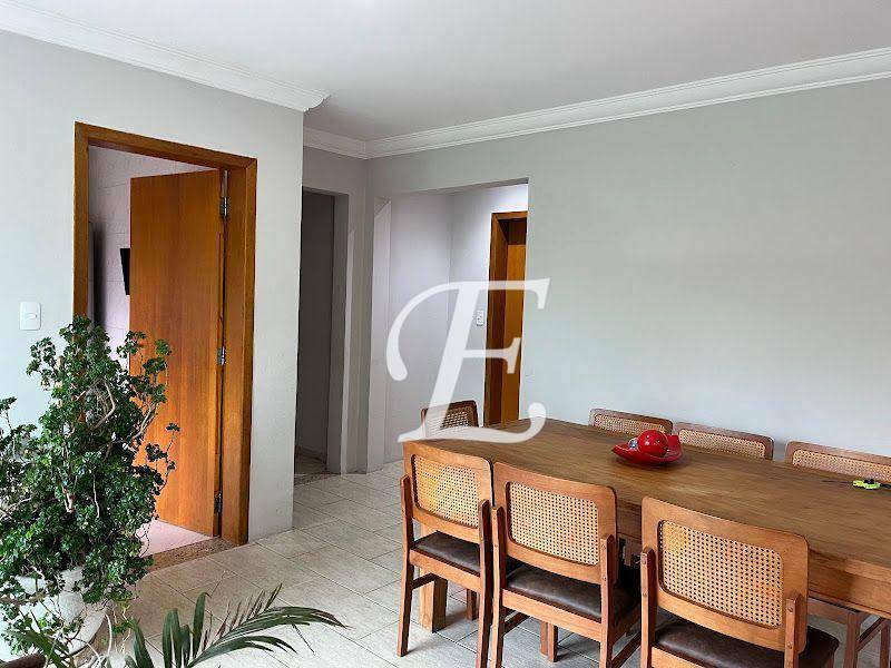 Casa à venda com 5 quartos, 280m² - Foto 6