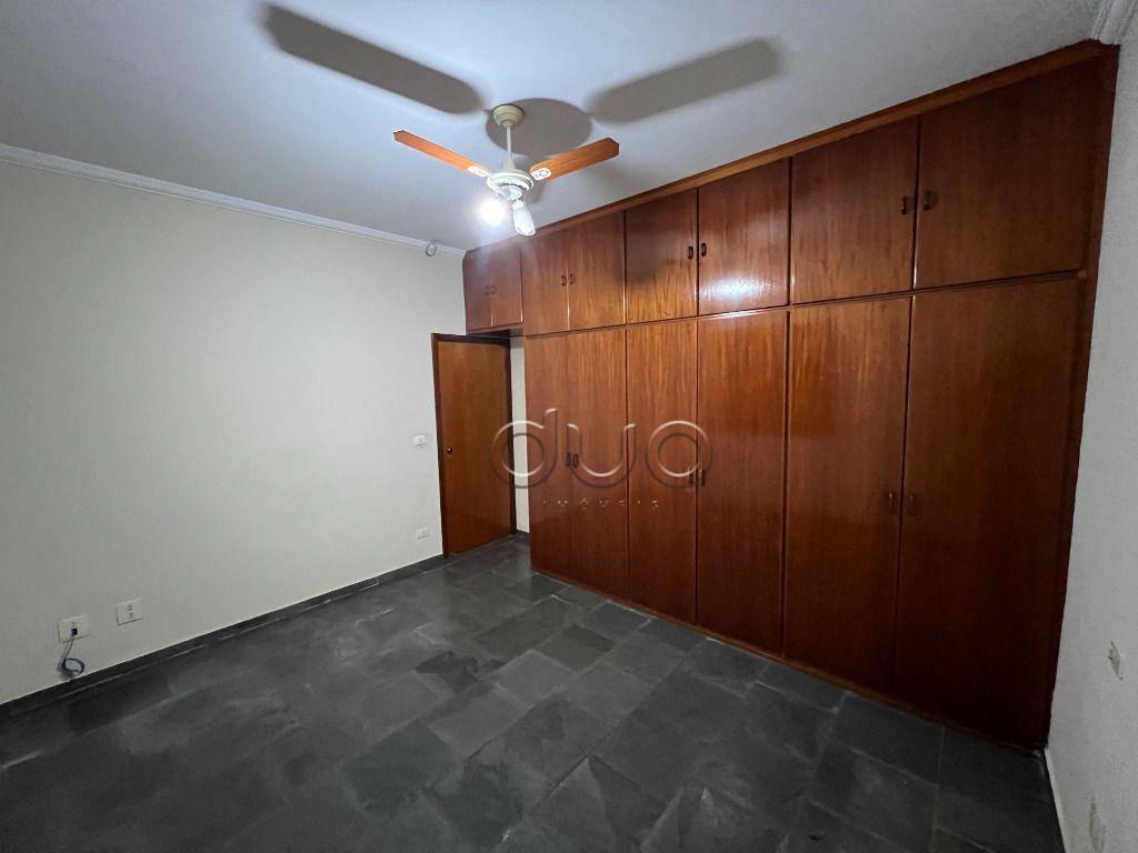 Casa à venda com 3 quartos, 151m² - Foto 17