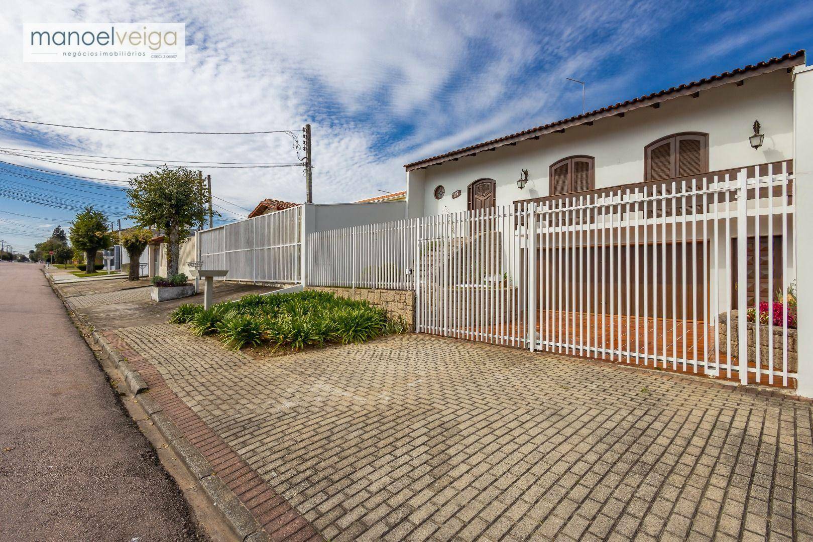 Casa para alugar com 3 quartos, 271m² - Foto 2