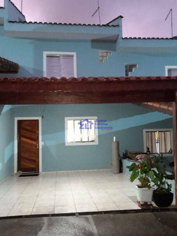 Casa à venda com 2 quartos, 89m² - Foto 1