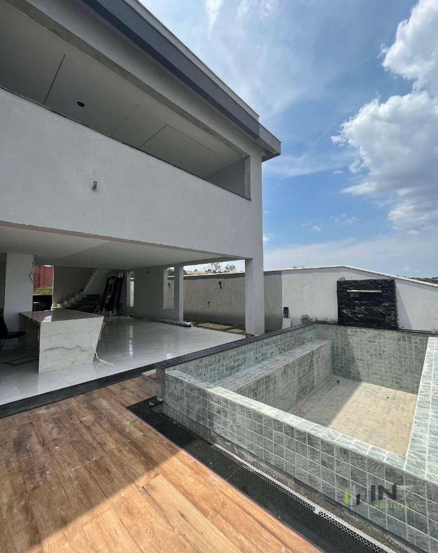 Casa de Condomínio à venda com 3 quartos, 231m² - Foto 6