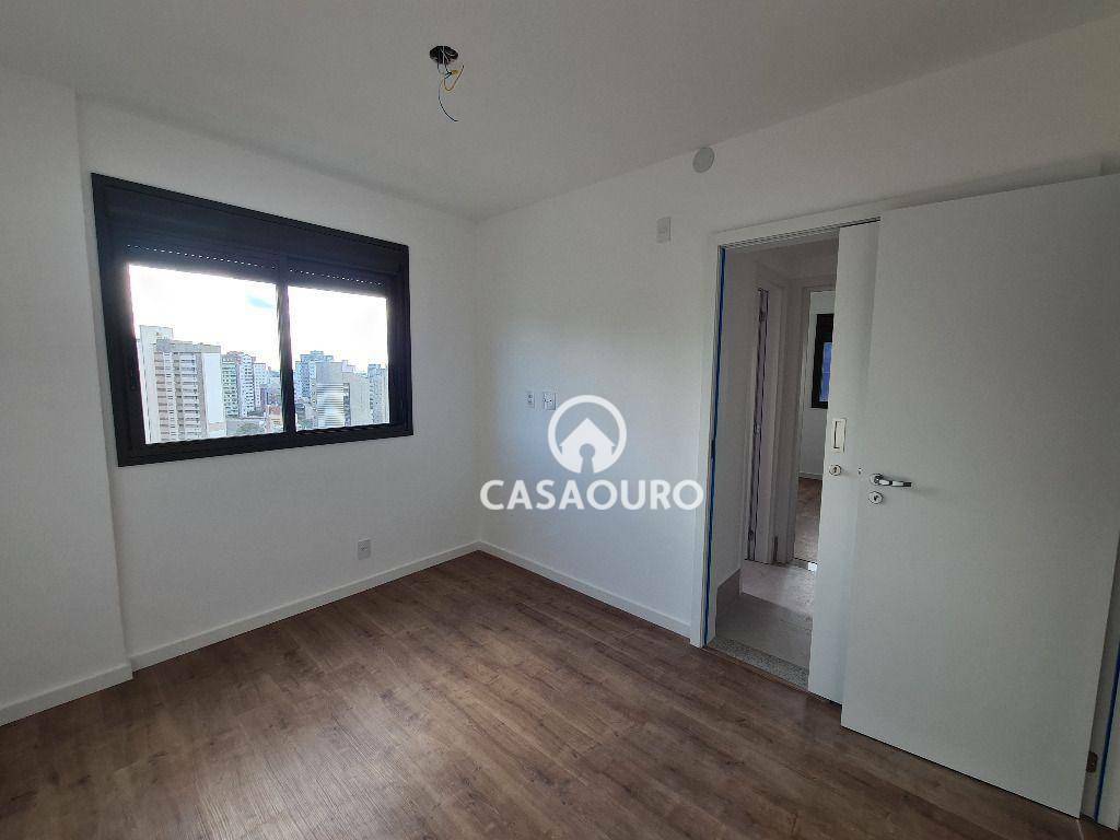 Apartamento à venda com 4 quartos, 133m² - Foto 9