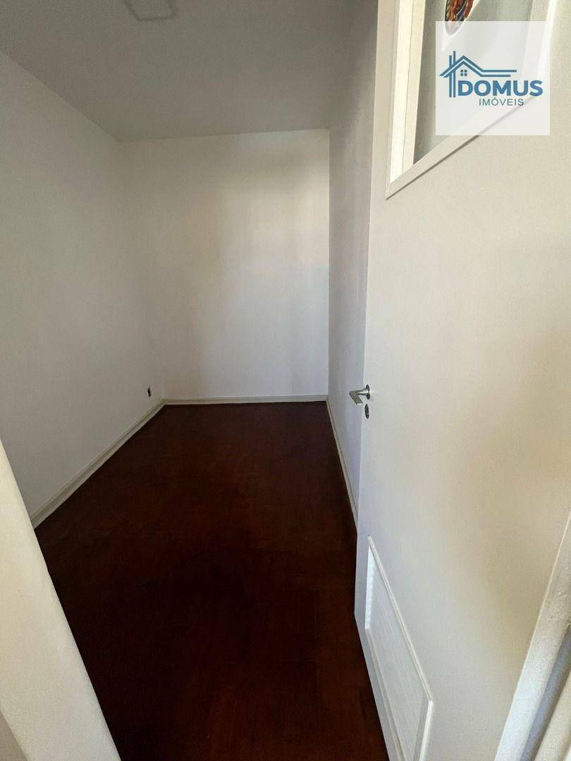 Apartamento para alugar com 4 quartos, 230m² - Foto 24