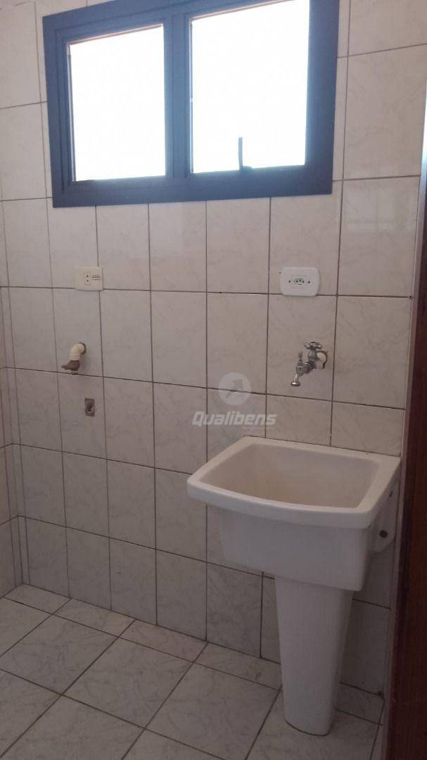 Apartamento para alugar com 2 quartos, 72m² - Foto 13