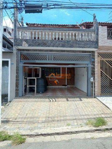 Sobrado à venda com 4 quartos, 250m² - Foto 1