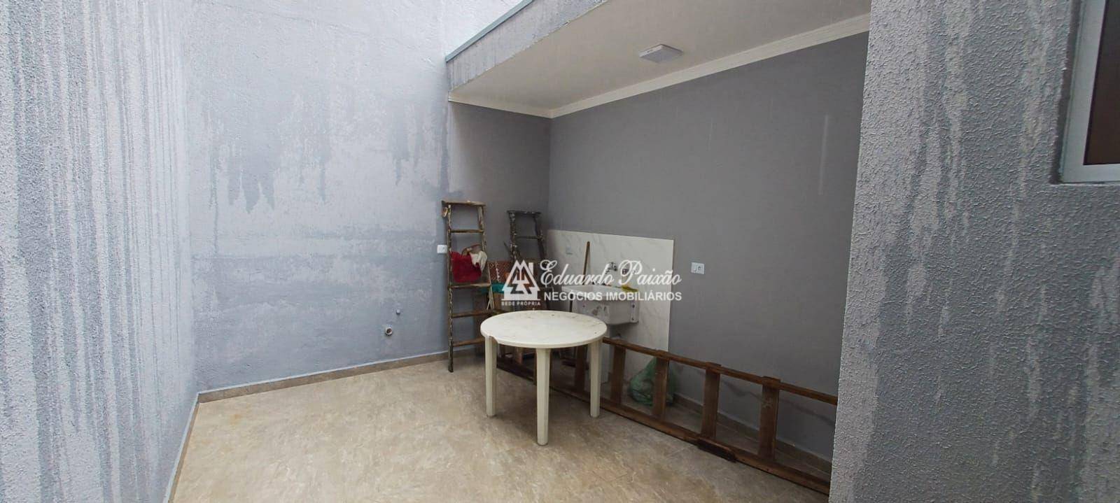 Casa à venda com 3 quartos, 86m² - Foto 4