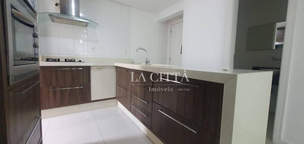 Apartamento para alugar com 2 quartos, 75m² - Foto 3