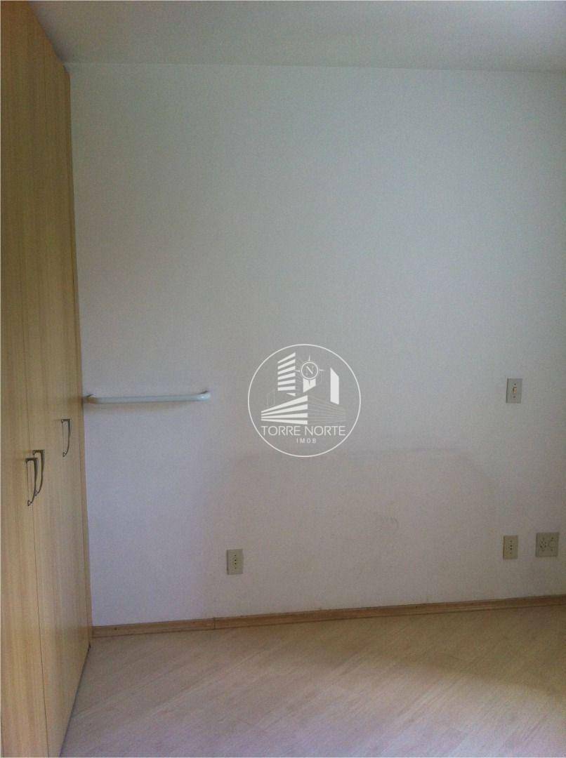 Apartamento à venda com 2 quartos, 60m² - Foto 23