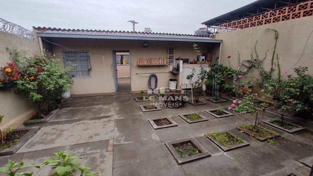 Casa à venda com 3 quartos, 96m² - Foto 15