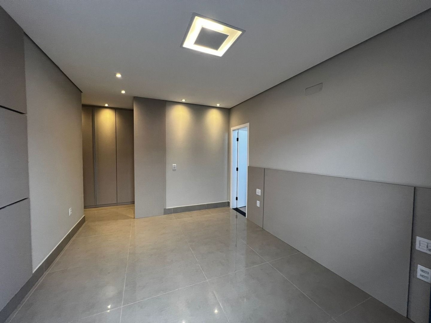 Casa à venda com 3 quartos, 200m² - Foto 21