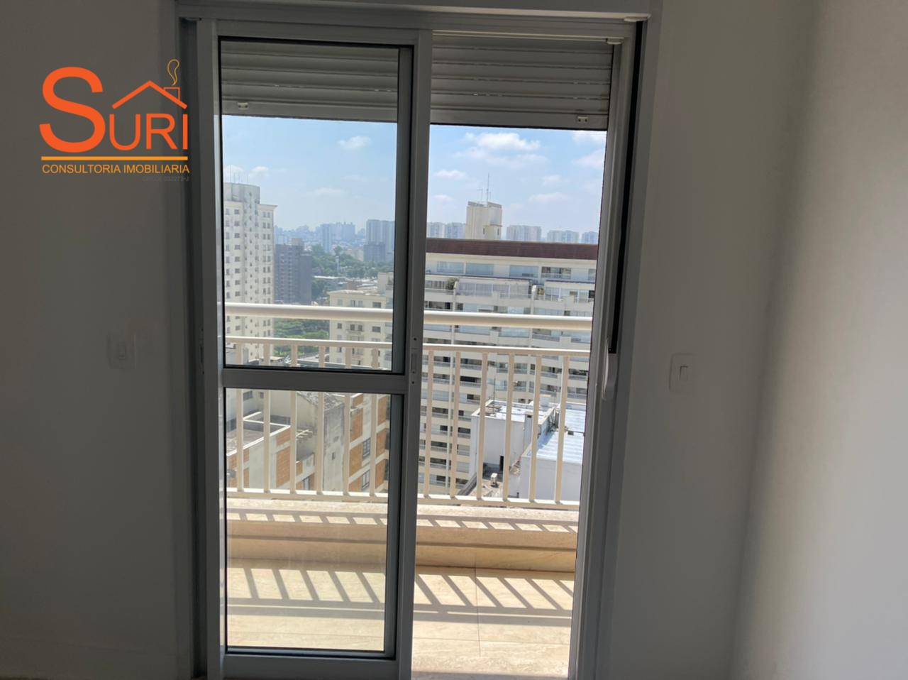 Apartamento à venda com 3 quartos, 127m² - Foto 2