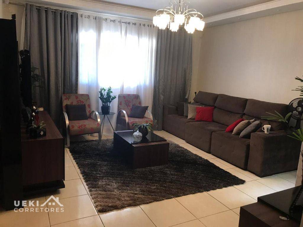 Casa à venda com 3 quartos, 200m² - Foto 8