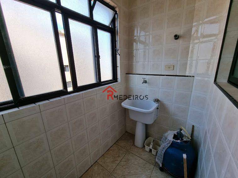 Apartamento à venda com 2 quartos, 79m² - Foto 11