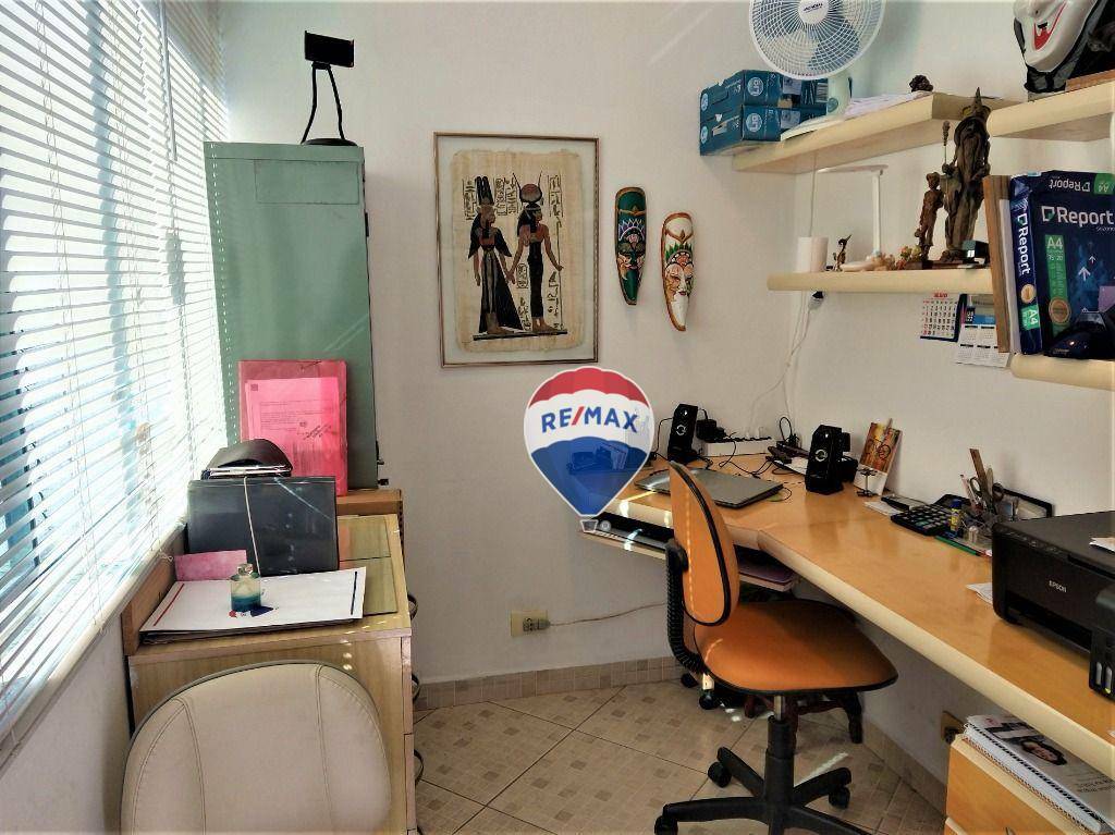 Casa à venda com 3 quartos, 222m² - Foto 24