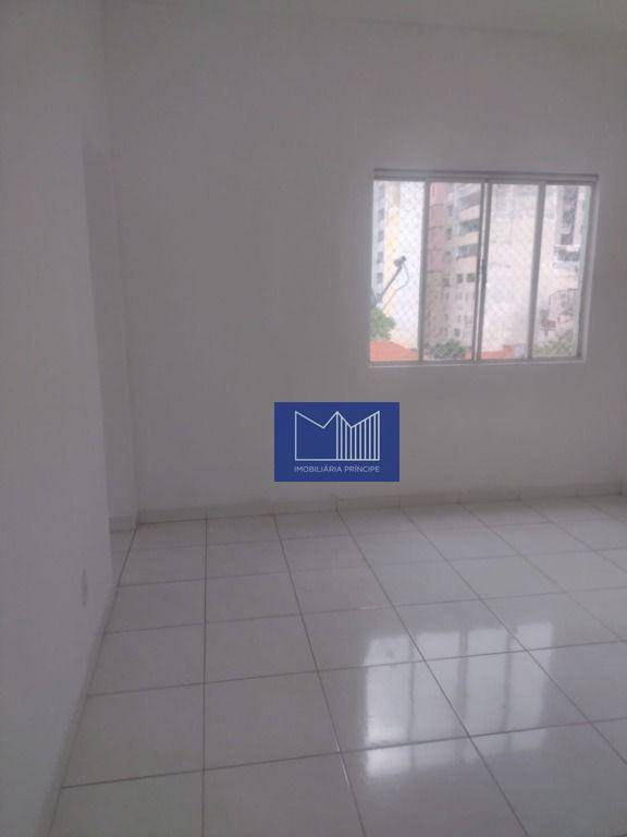 Apartamento para alugar com 2 quartos, 70m² - Foto 16