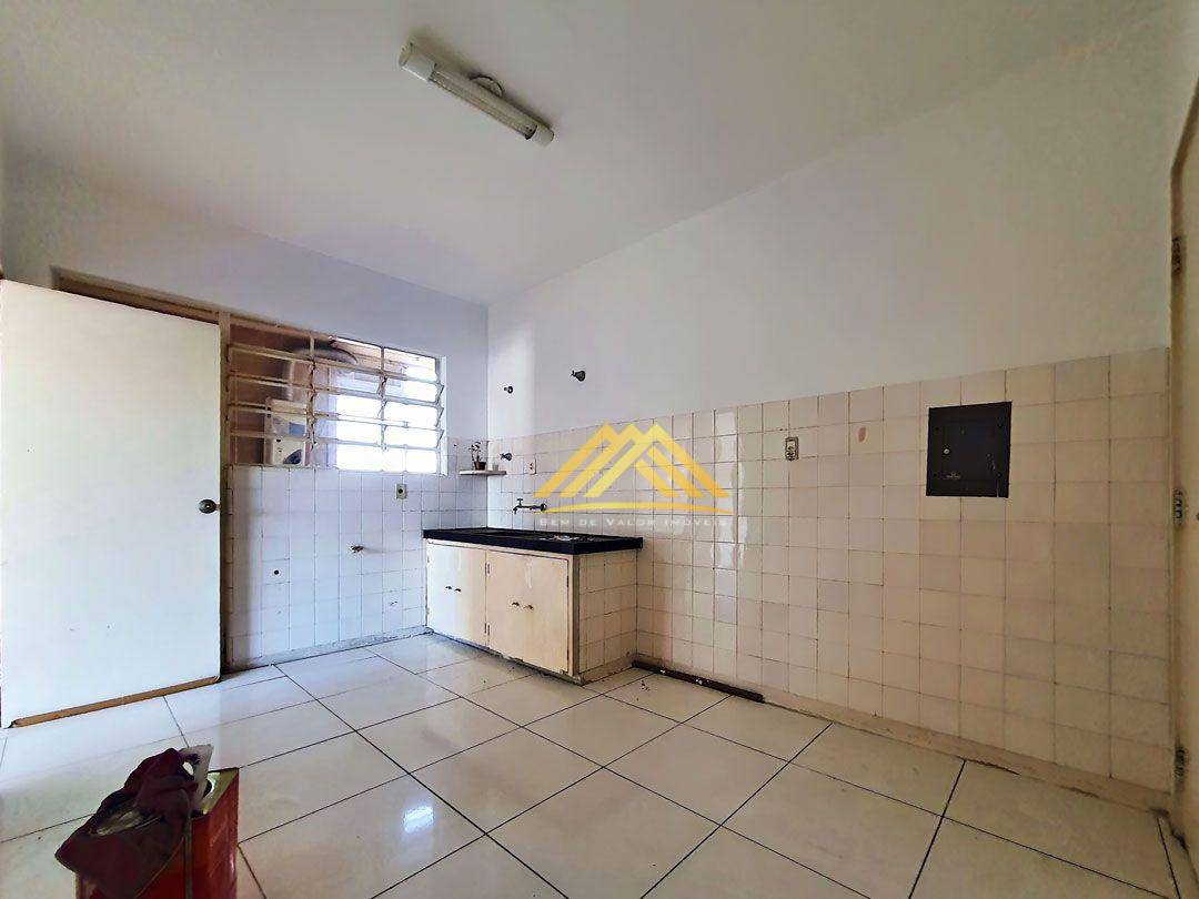 Apartamento à venda com 3 quartos, 143m² - Foto 6